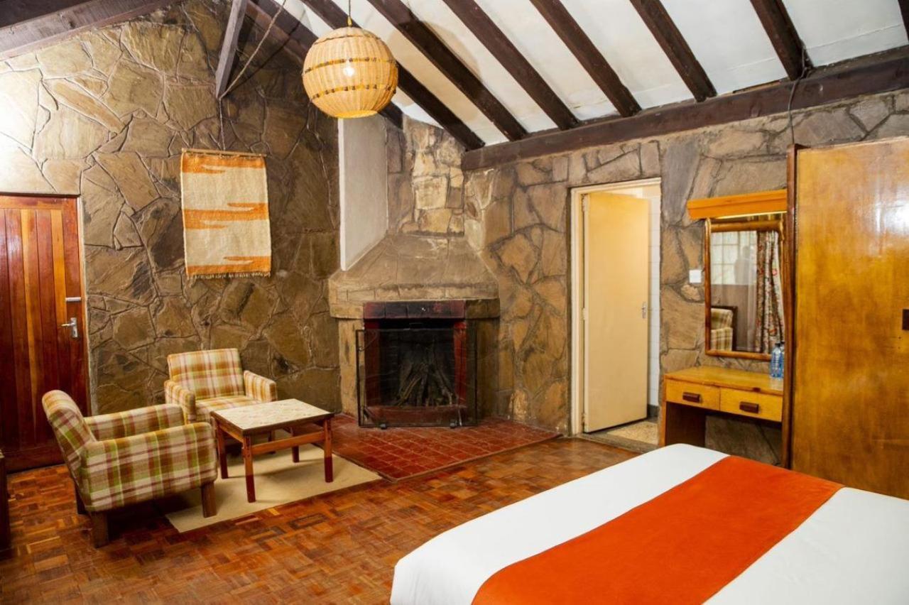 Naro Moru River Lodge Bagian luar foto