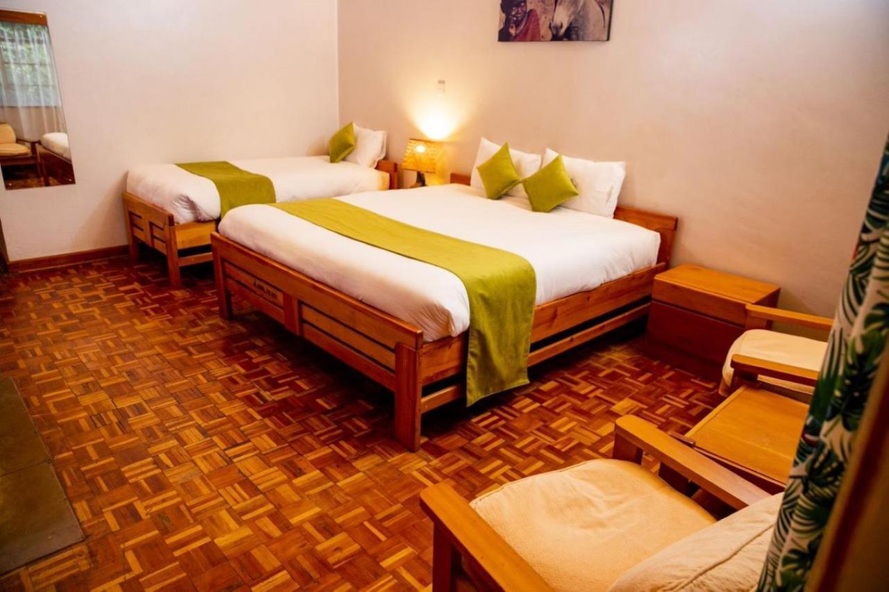 Naro Moru River Lodge Bagian luar foto