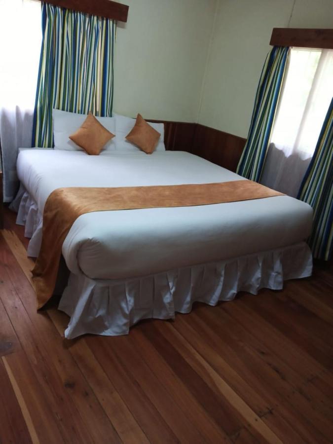 Naro Moru River Lodge Bagian luar foto