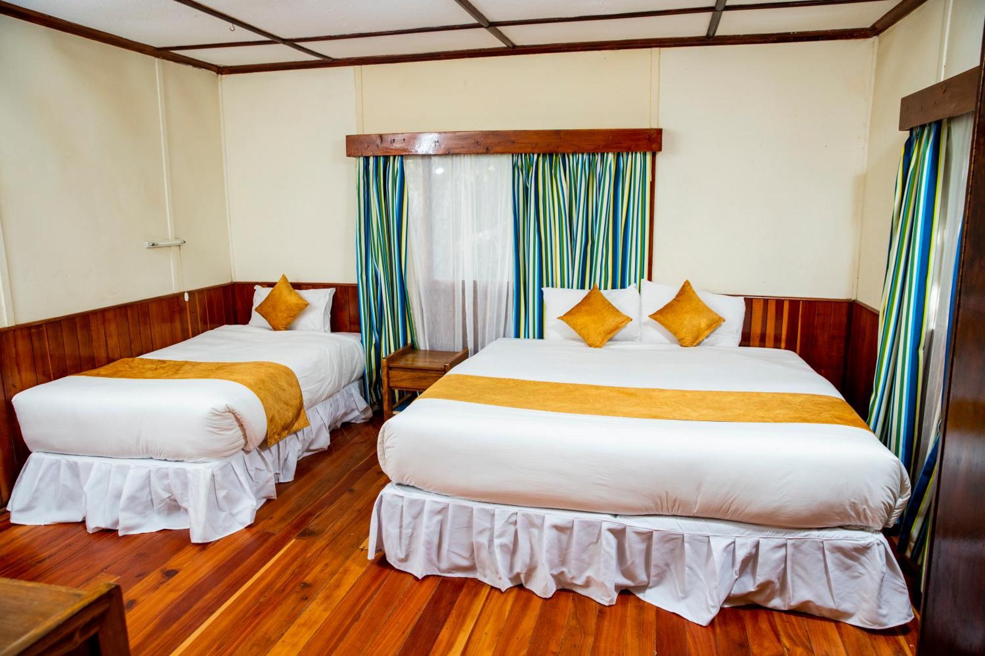 Naro Moru River Lodge Bagian luar foto