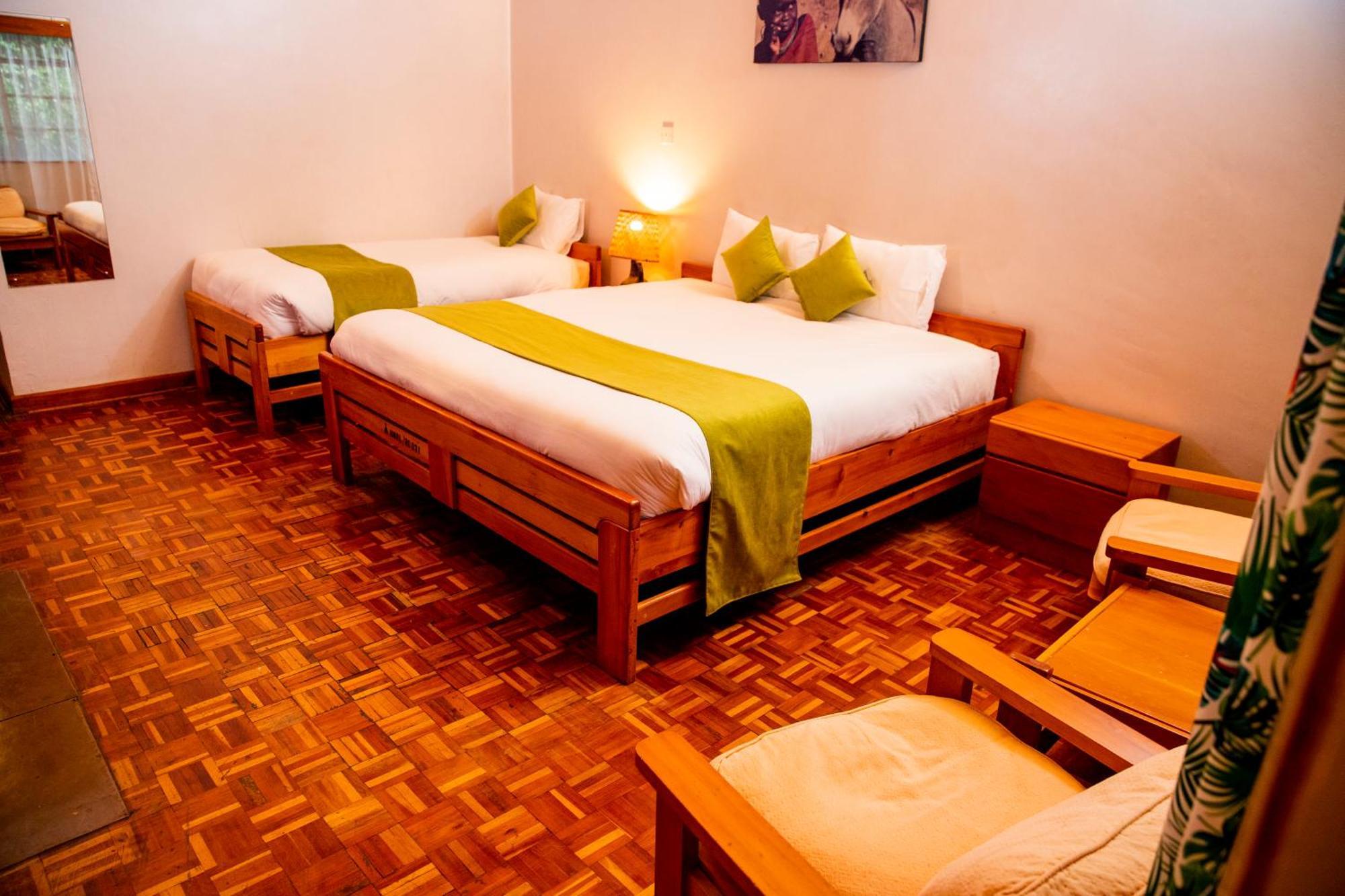 Naro Moru River Lodge Bagian luar foto