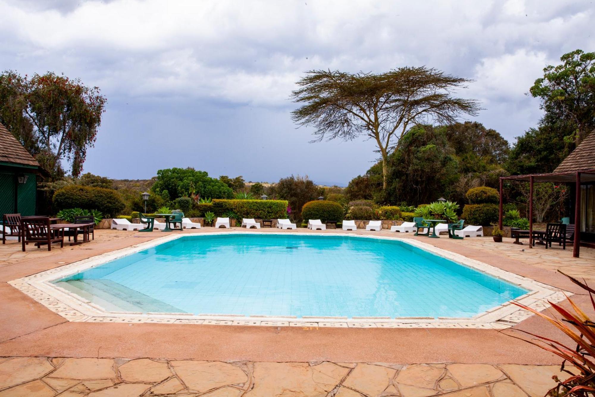 Naro Moru River Lodge Bagian luar foto